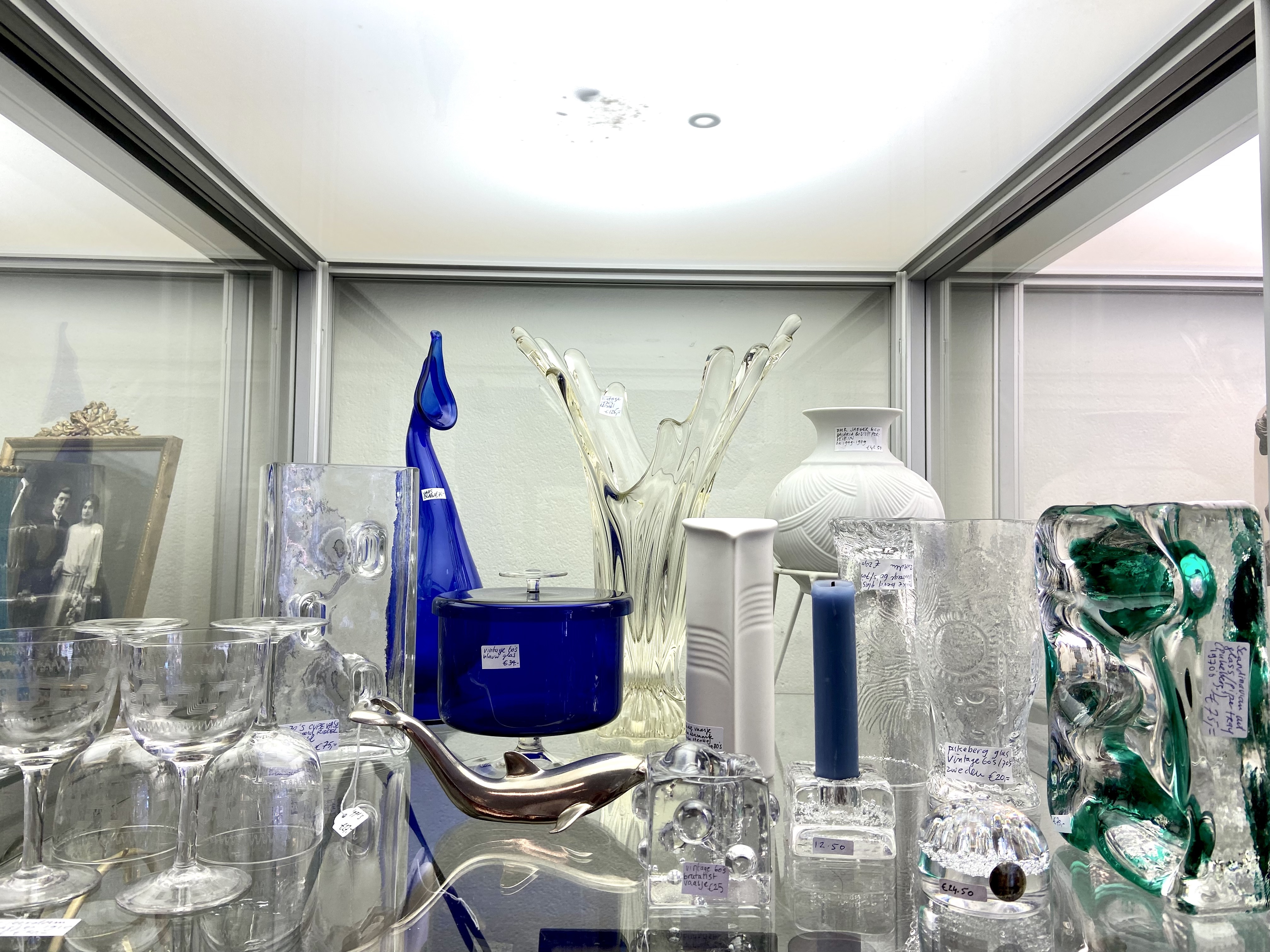 antiekcentrum amsterdam vitrine 402 feb 22