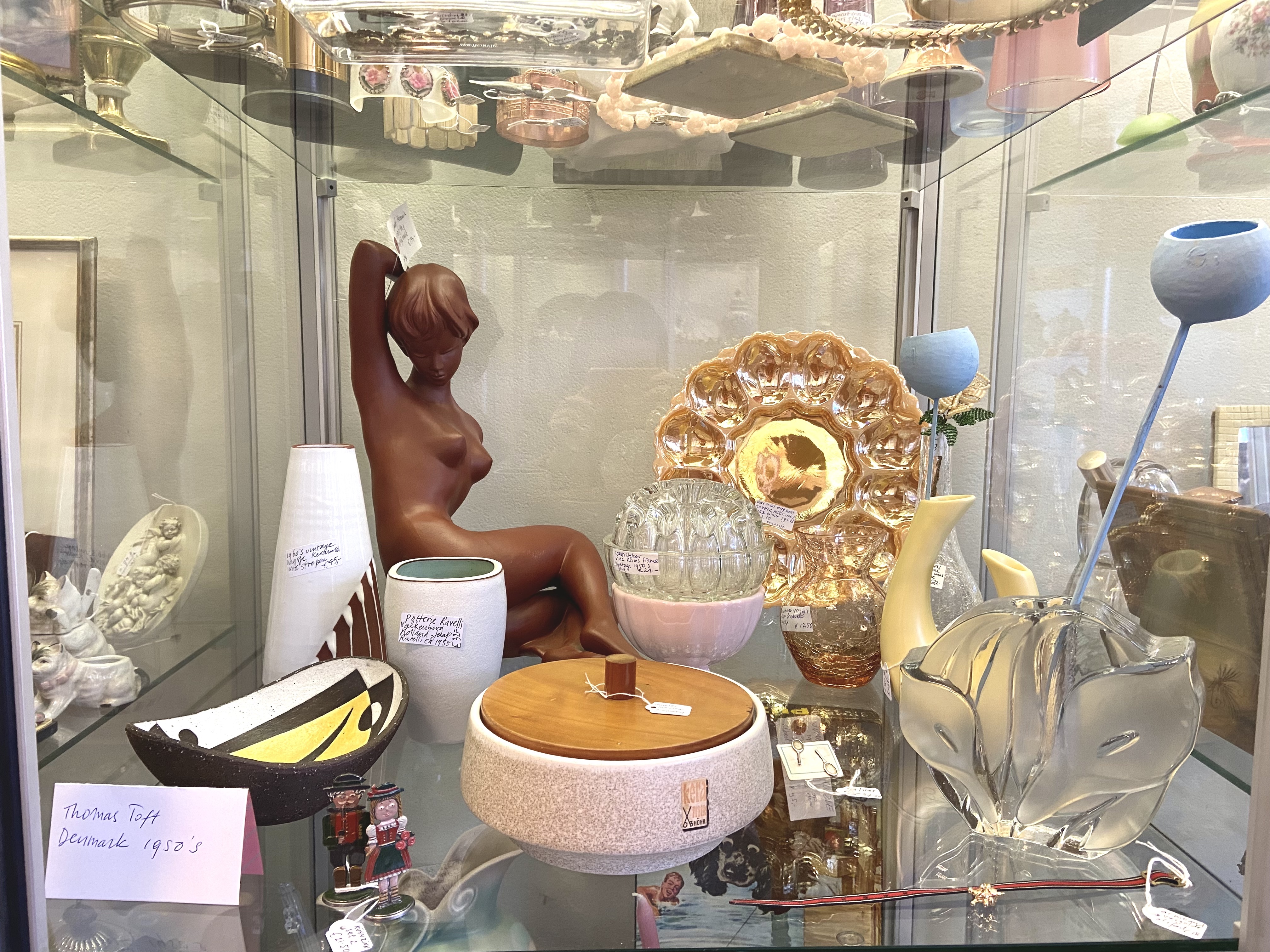 antiekcentrum amsterdam vitrine 402 feb 22