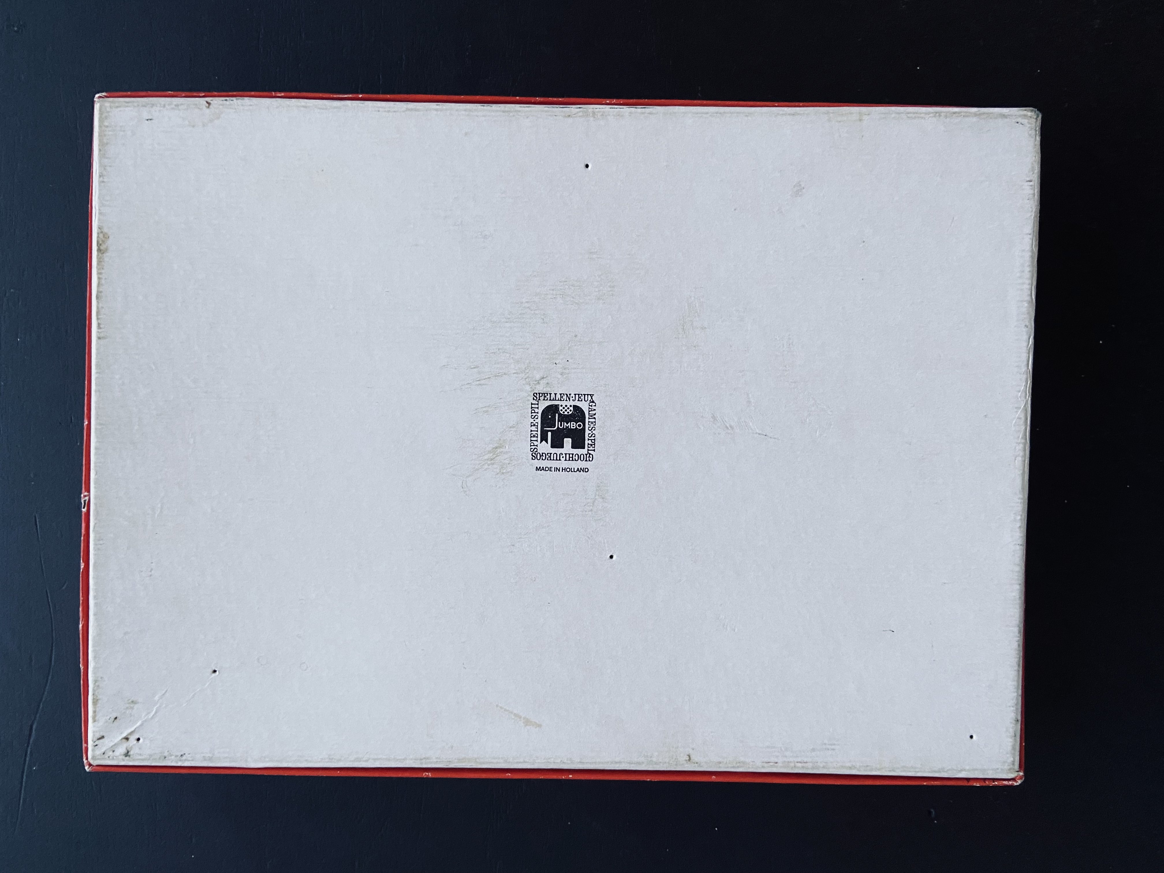 Staartje Prik achterkant doos