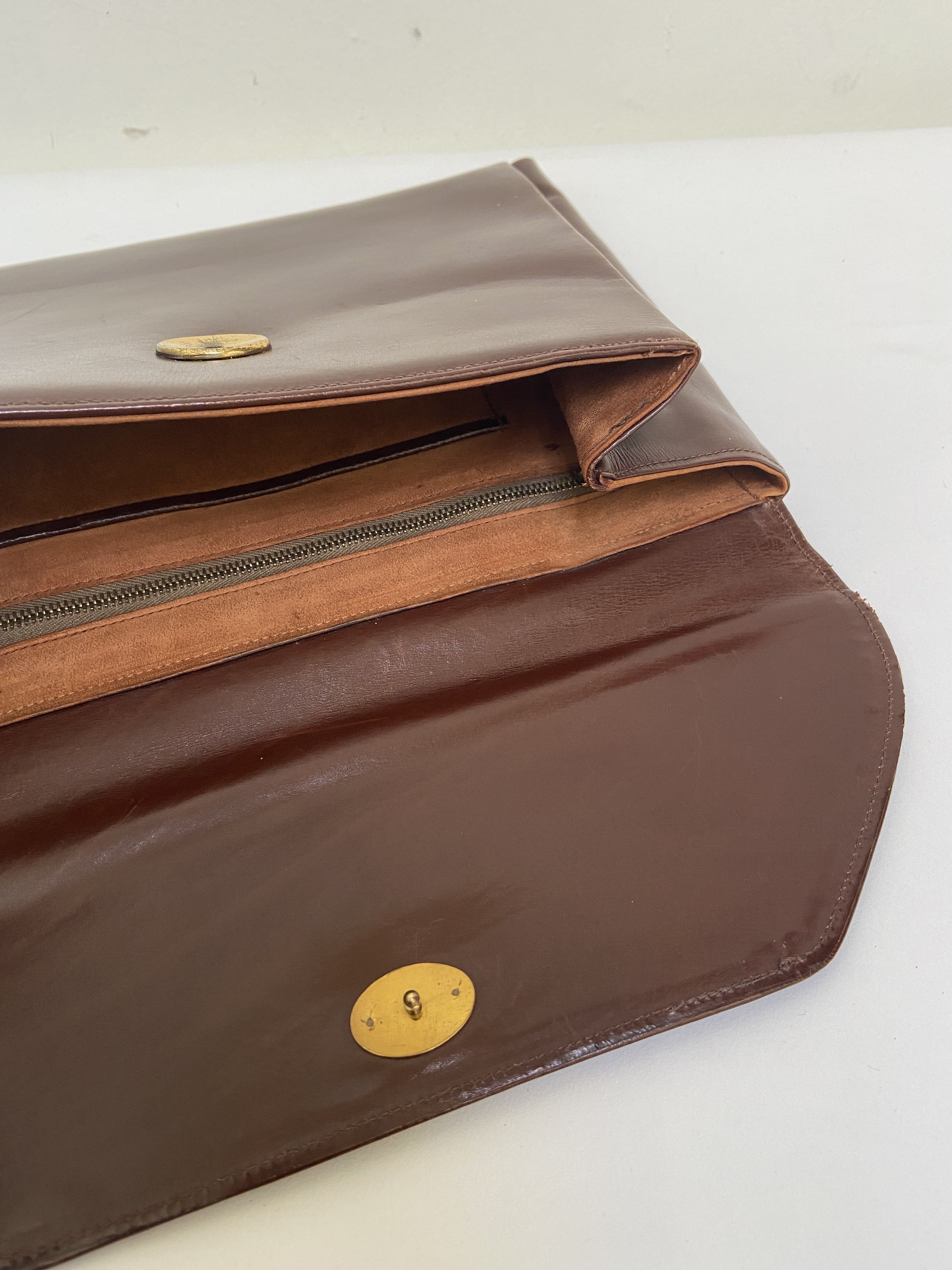 Vintage bruin leren enveloppe of clutch tas uit de jaren 30