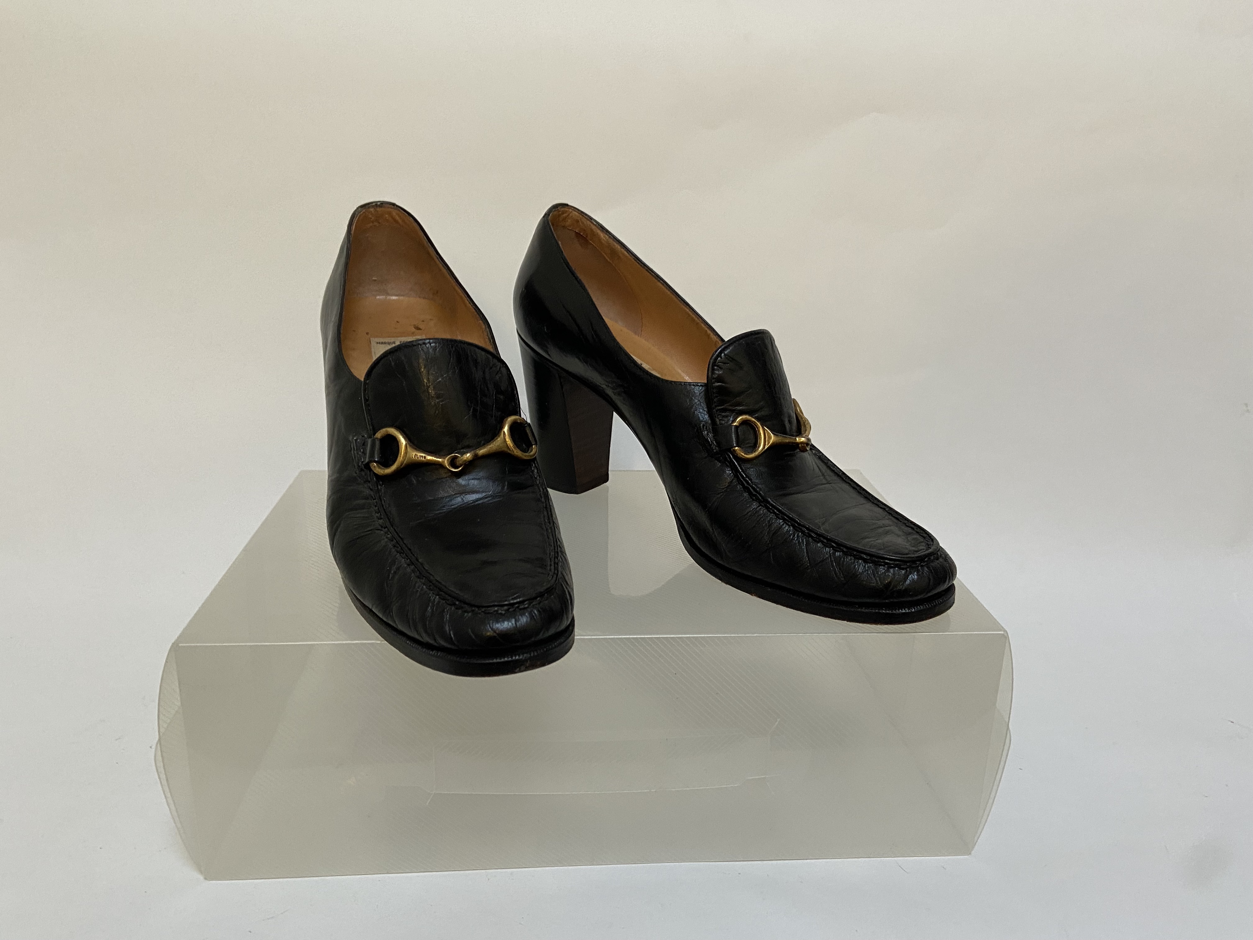 Céline horsebit schoenen met hak in zwart leer vintage uit de zeventiger jaren