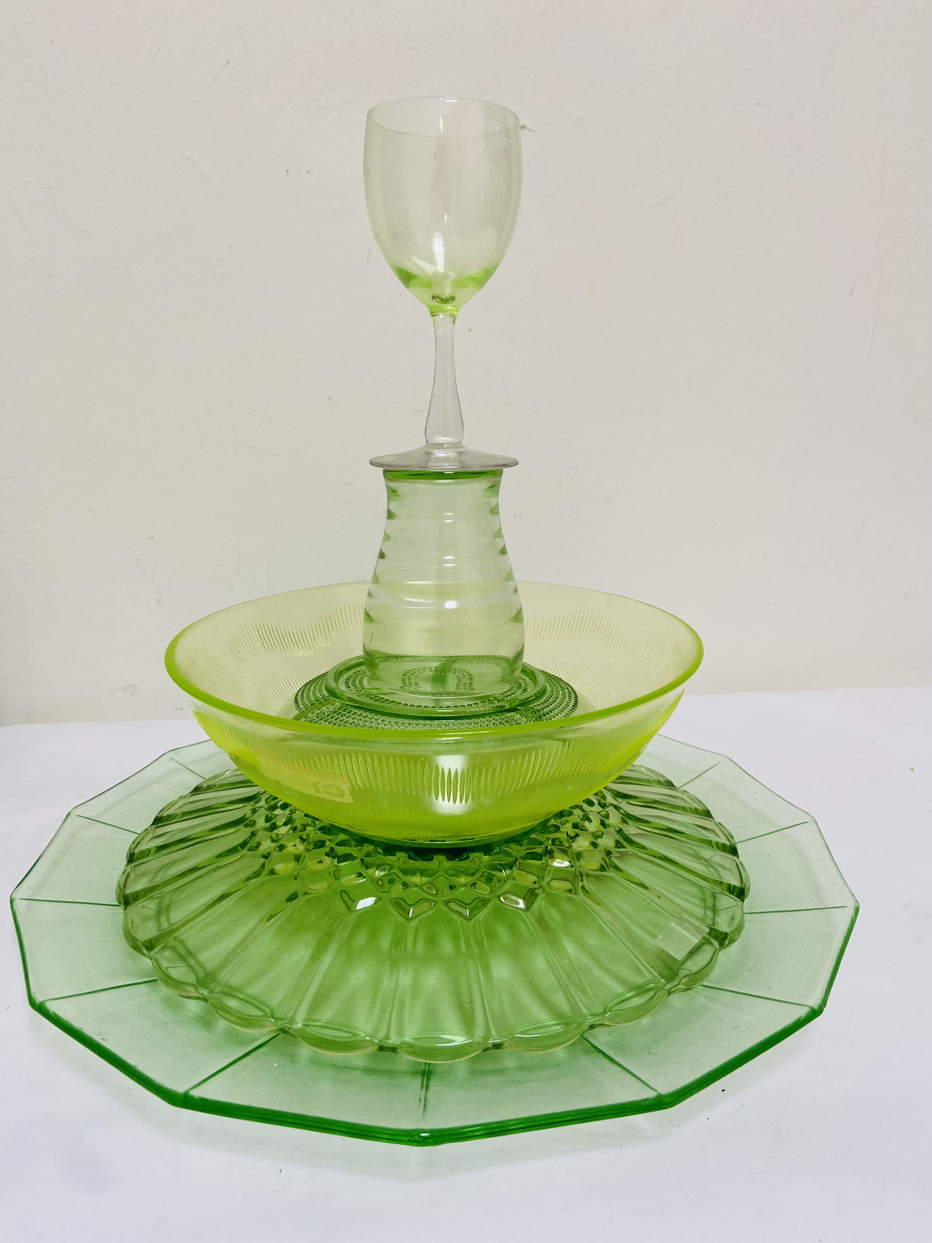 uranium annagroen glas